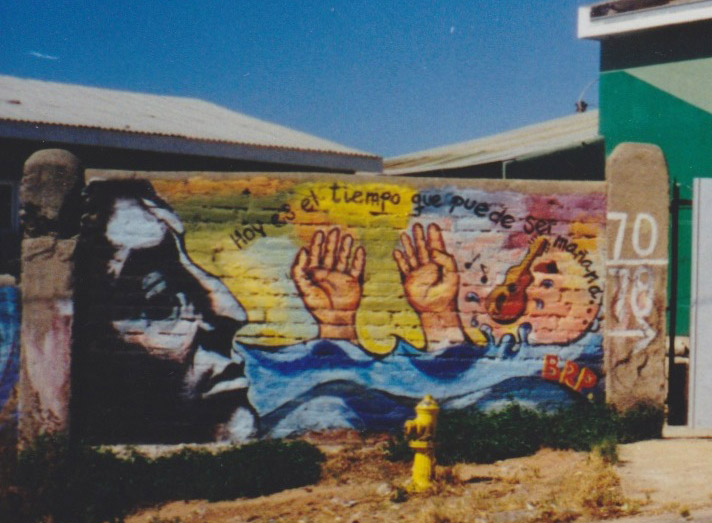 other murals in Valparaiso in 1999