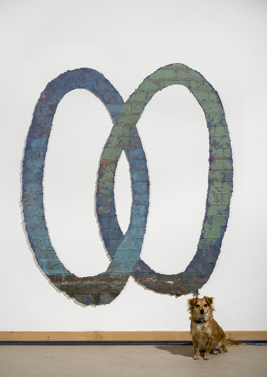 Intertwine 